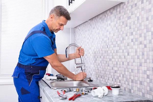 Licensed Plumber For Water Heater Repairs