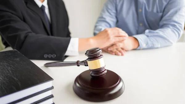 The Step-by-Step Process of Working with a Defense Attorney